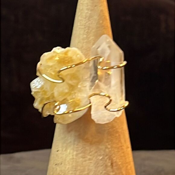 Brazilian citrine raw and natural crystal ring in gold tone 38 ctw size 7 - Picture 7 of 14